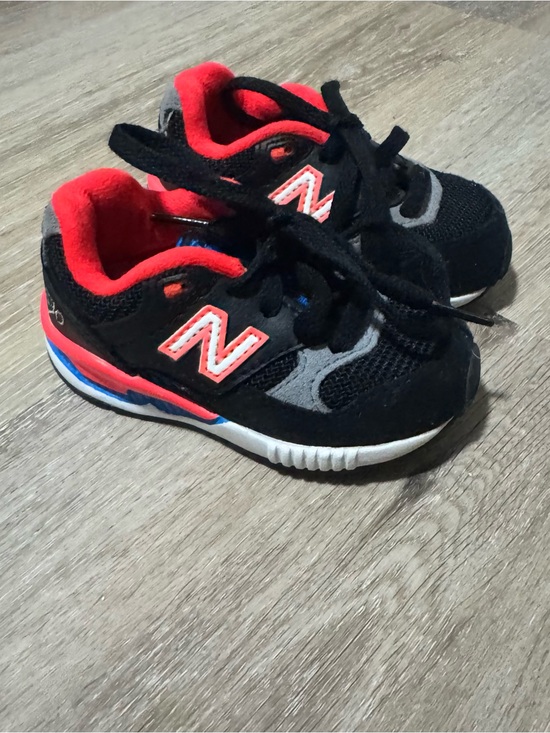 New Balance Other - New Balance 530 Kids Athletic Sneakers